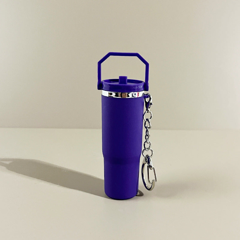 Wholesale Ice Cup Mini Tumbler Cup Keychains with Key Chain Pendant Can Put Lipstick Backpack Small Pendant Can Wrap